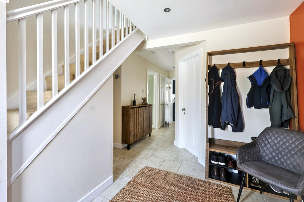 Property photo 2 of 18 Img_5312
