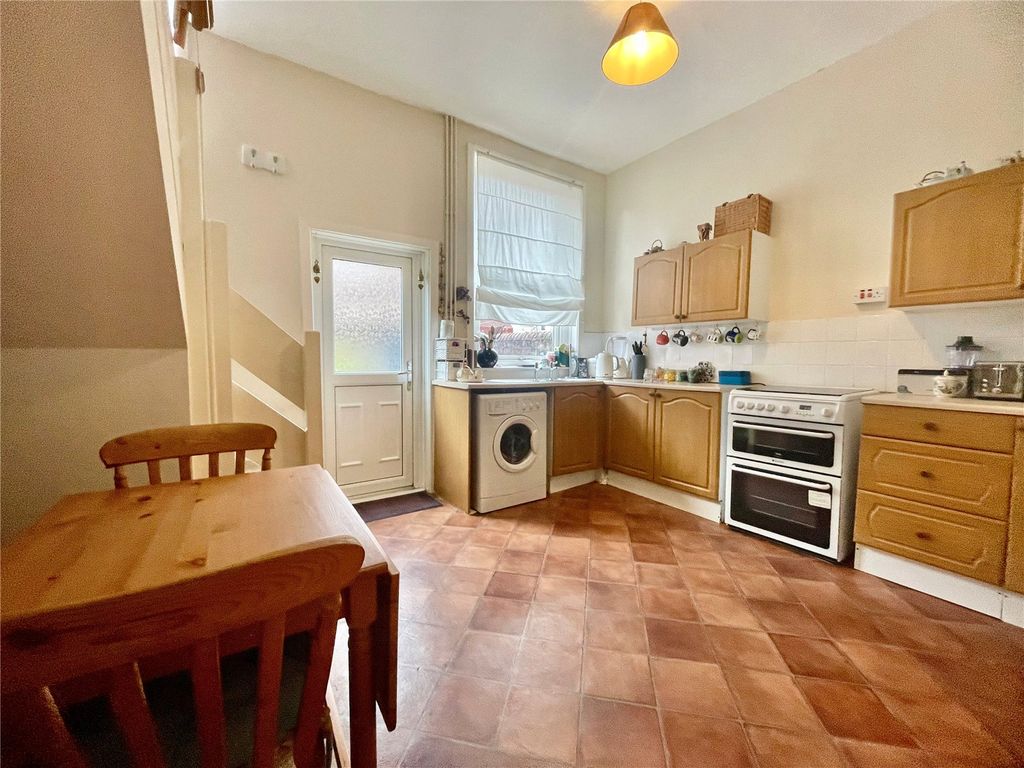 Property photo 2 of 14 Dining Kitchen