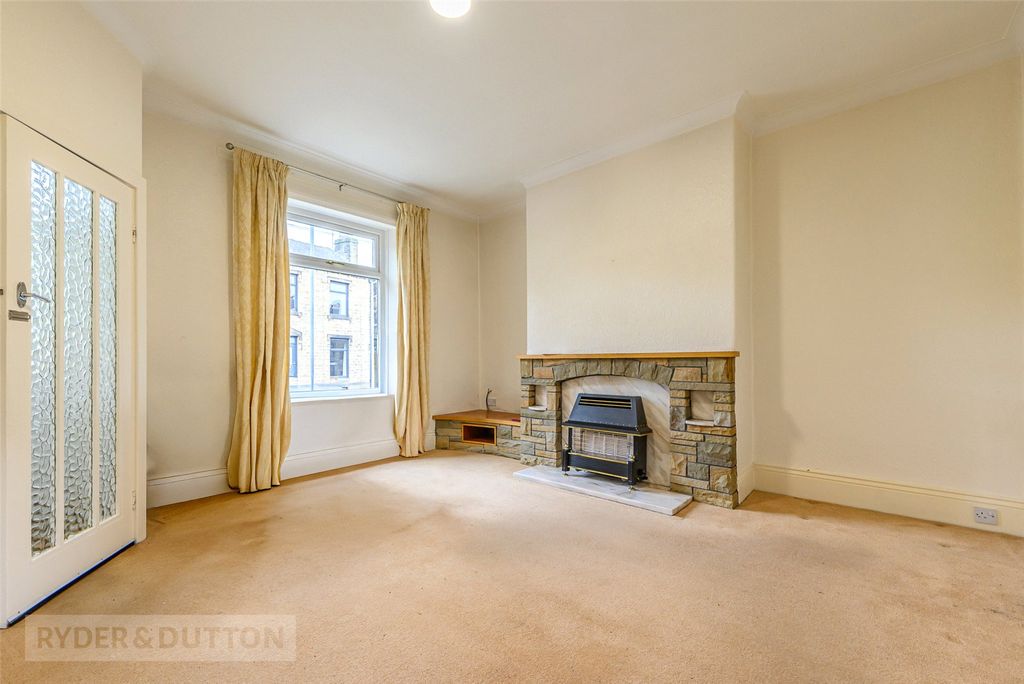 Property photo 2 of 17 Living Room