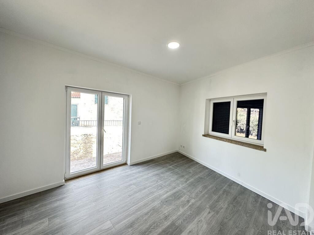Property photo 1 of 30