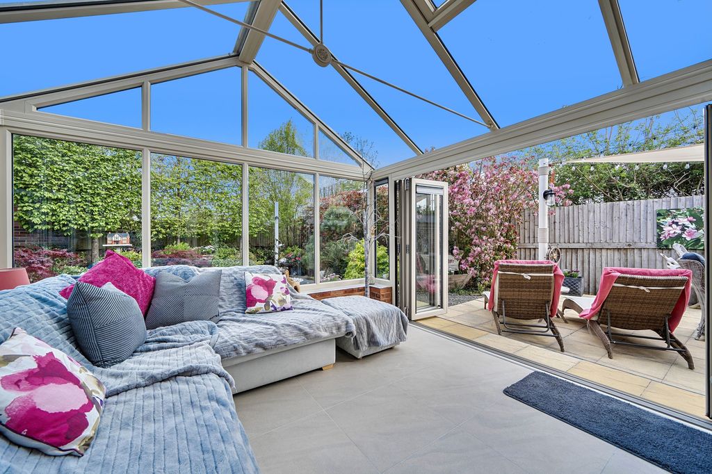 Property photo 3 of 23 Orangery