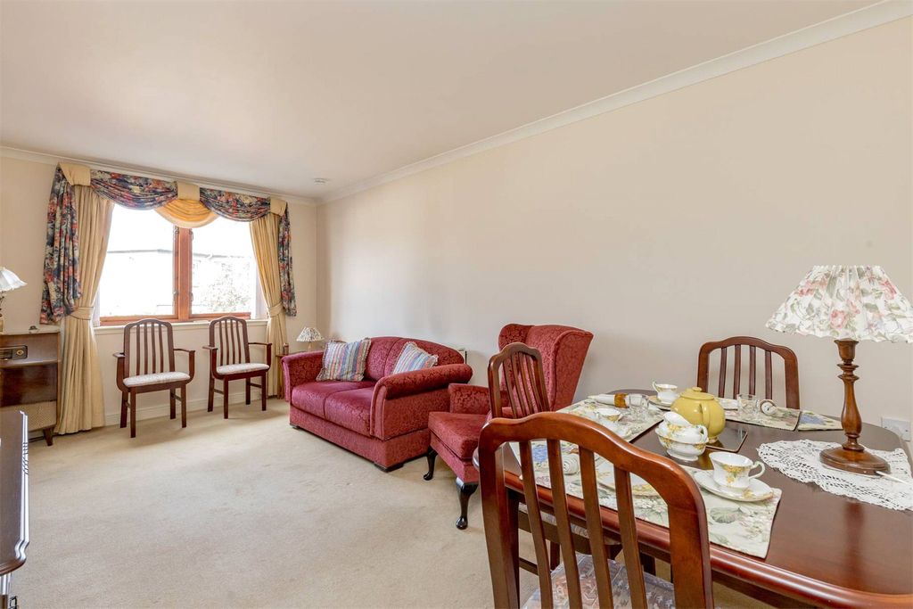 Property photo 2 of 14 Picture No. 04