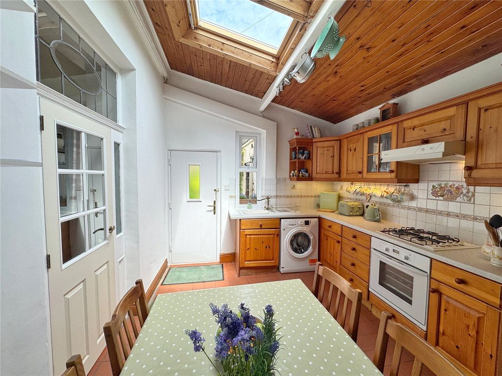 Property photo 2 of 43 Picture No. 51