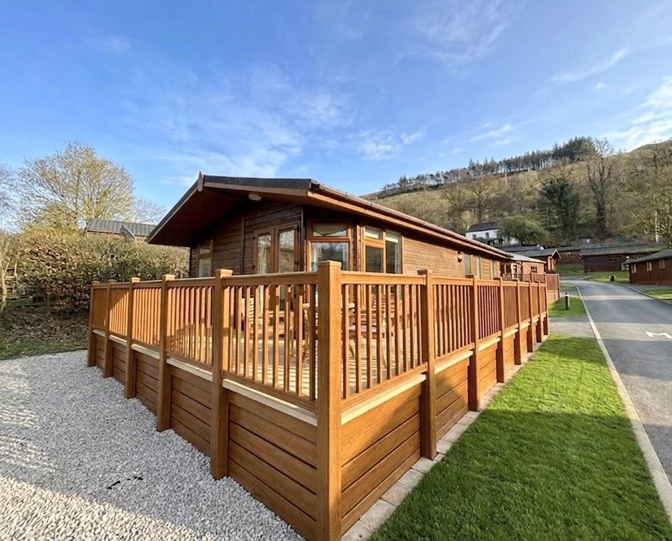 Property photo 1 of 9 Main Photo