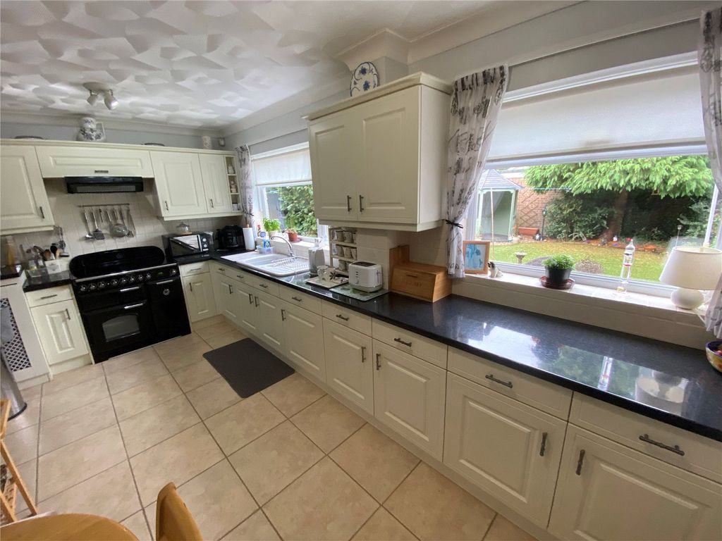 Property photo 3 of 30 Picture No. 06