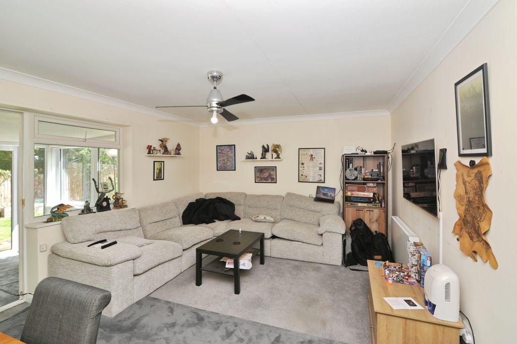 Property photo 3 of 20
