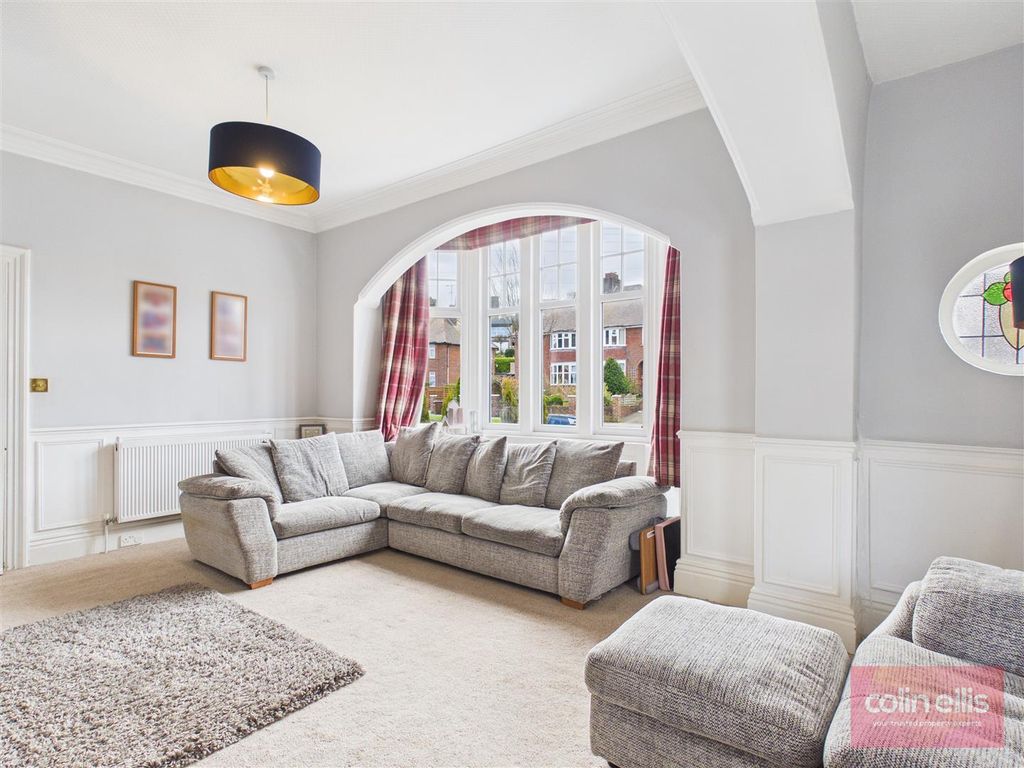 Property photo 3 of 27 Cam05075G0-Pr0299-Still002.Jpg