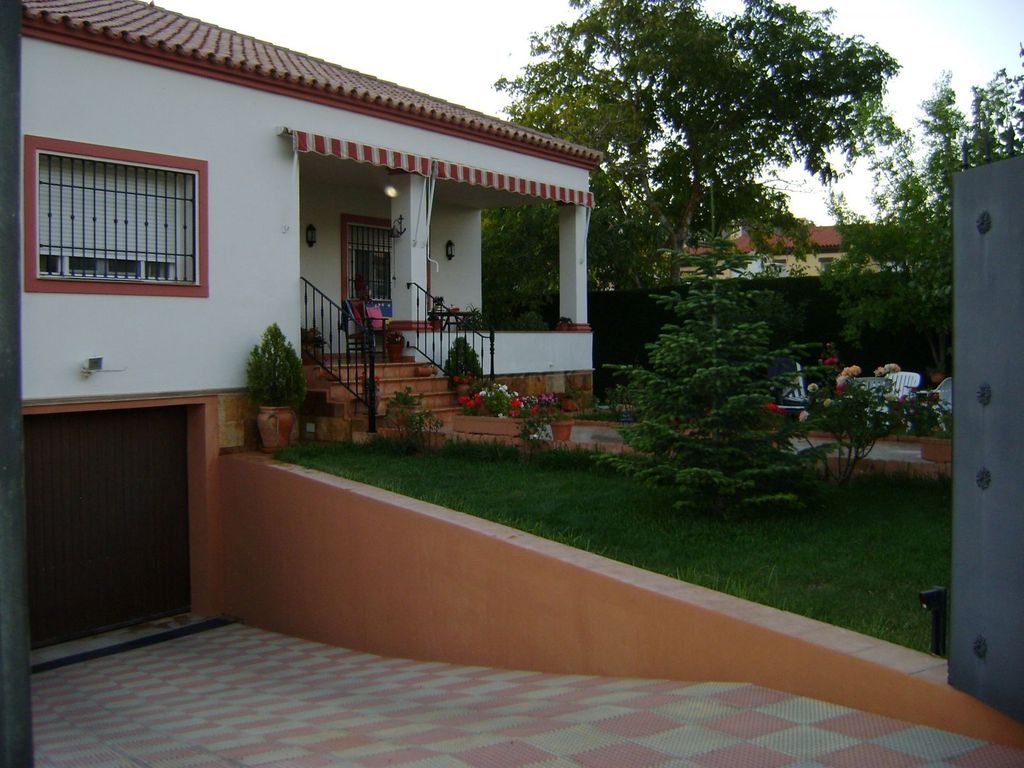 Property photo 2 of 10
