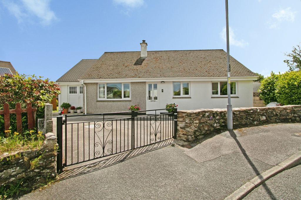 Property photo 1 of 19 Pbox-Img.Jpg