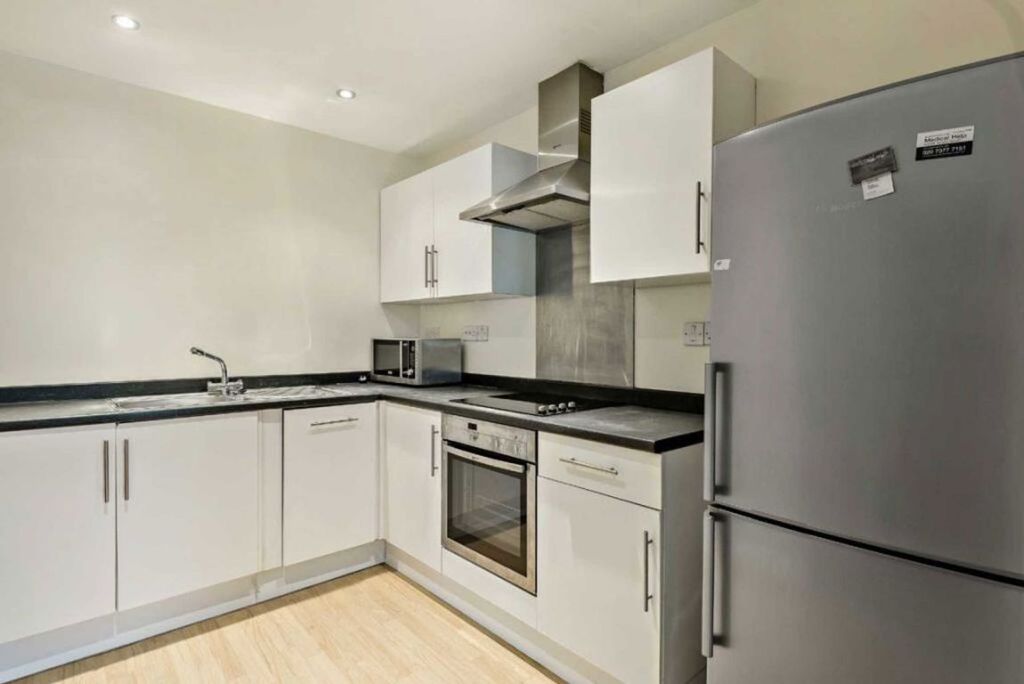 Property photo 2 of 5