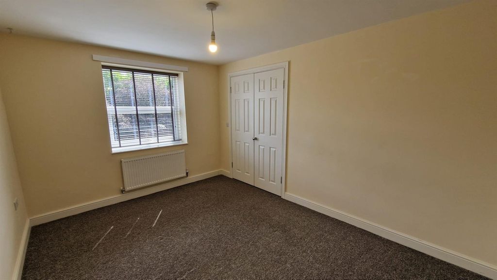 Property photo 3 of 8 Bedroom One