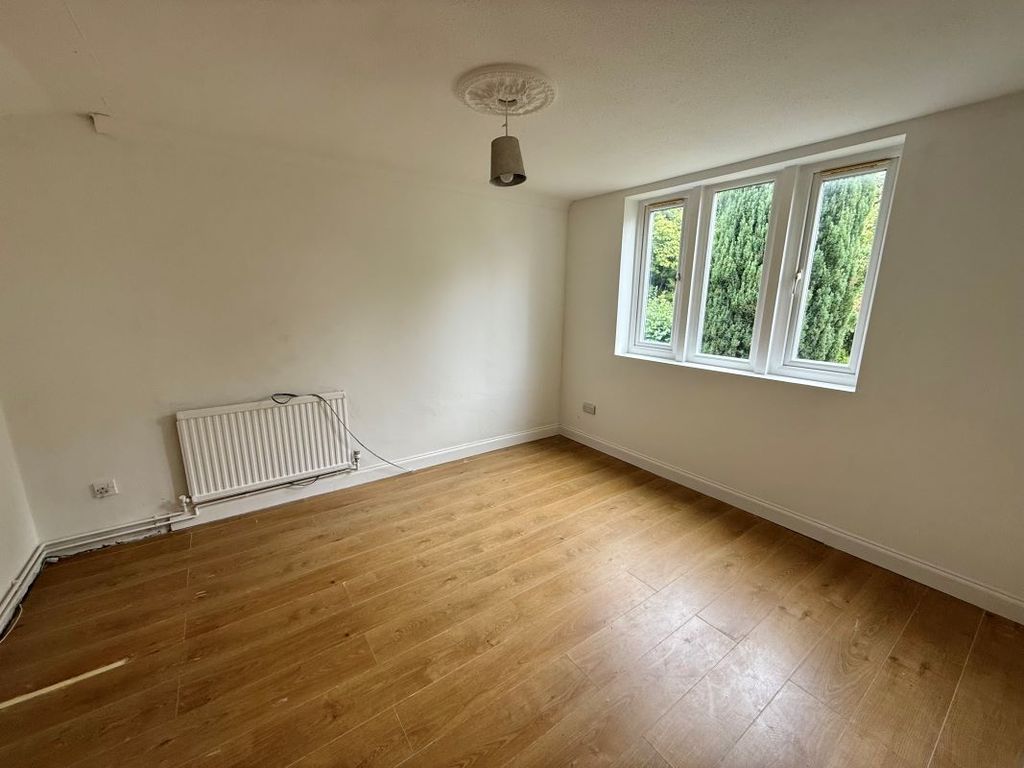 Property photo 2 of 10 Image 2