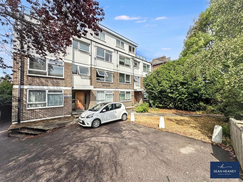 Property photo 1 of 16