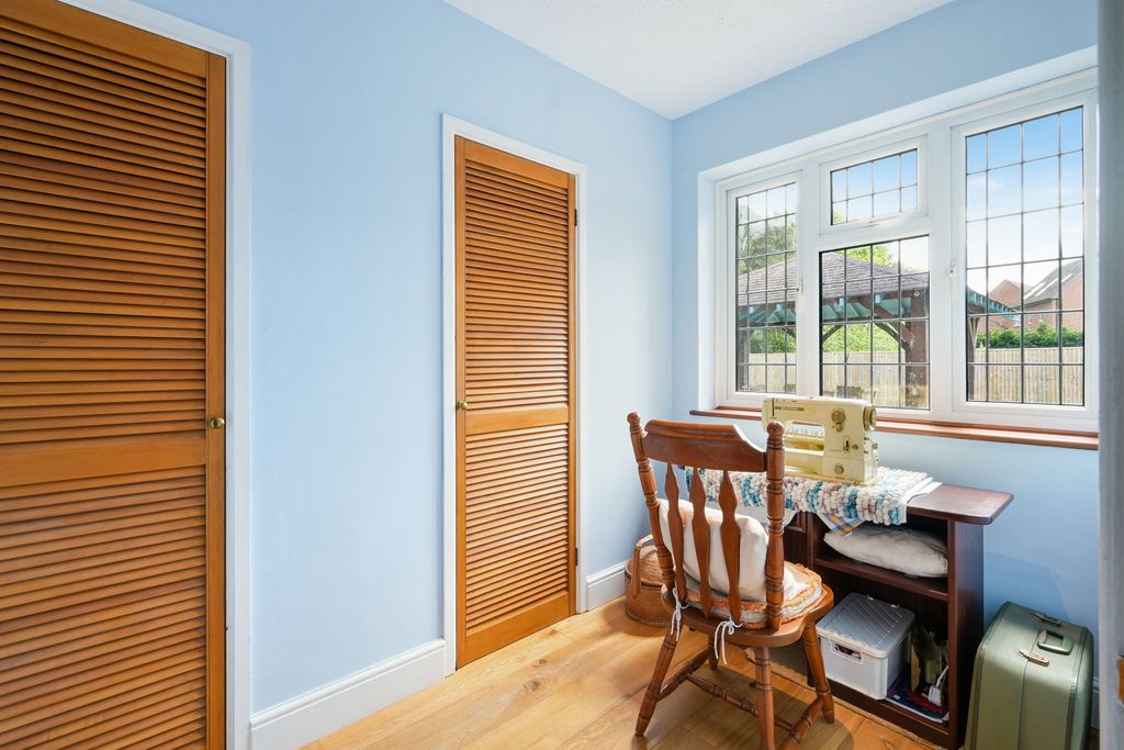 Additional image 11 of 5 bed detached house for saleHoltye Road, East Grinstead RH19