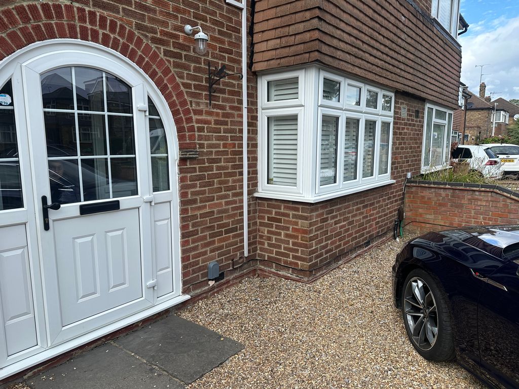 Property photo 1 of 23