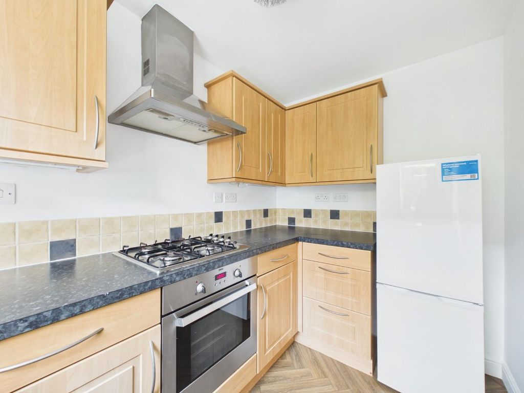 Property photo 3 of 12 Kitchen