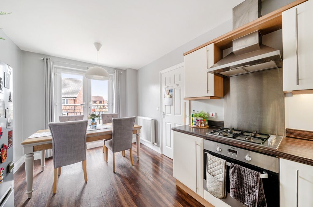 Property photo 3 of 25 1442459-14-69E631F5F05E5