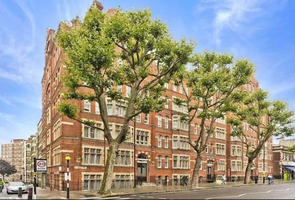 Property photo 1 of 8