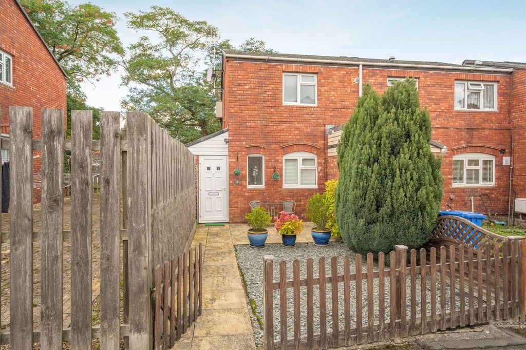 Property photo 1 of 9