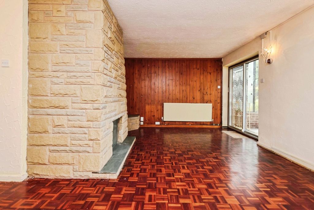 Property photo 2 of 20 Pbox-Img.Jpg