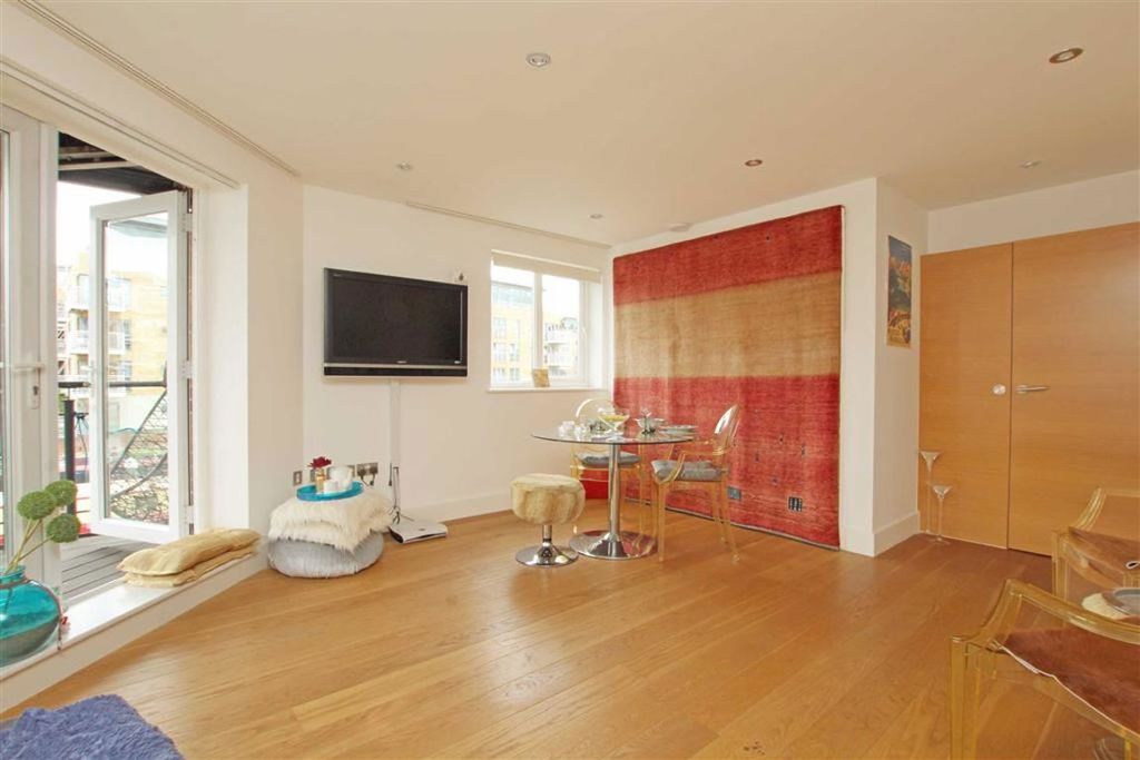 Property photo 2 of 8