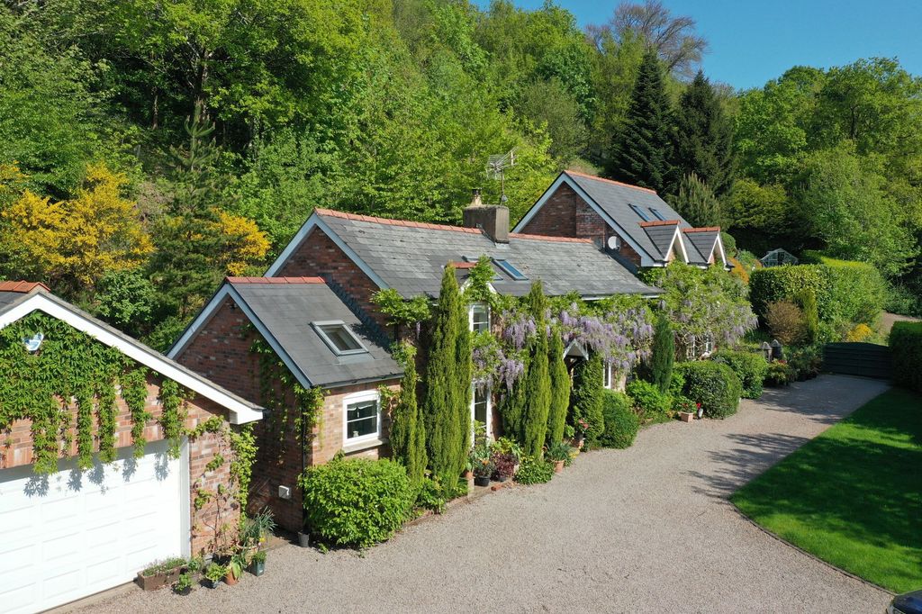Property photo 1 of 65