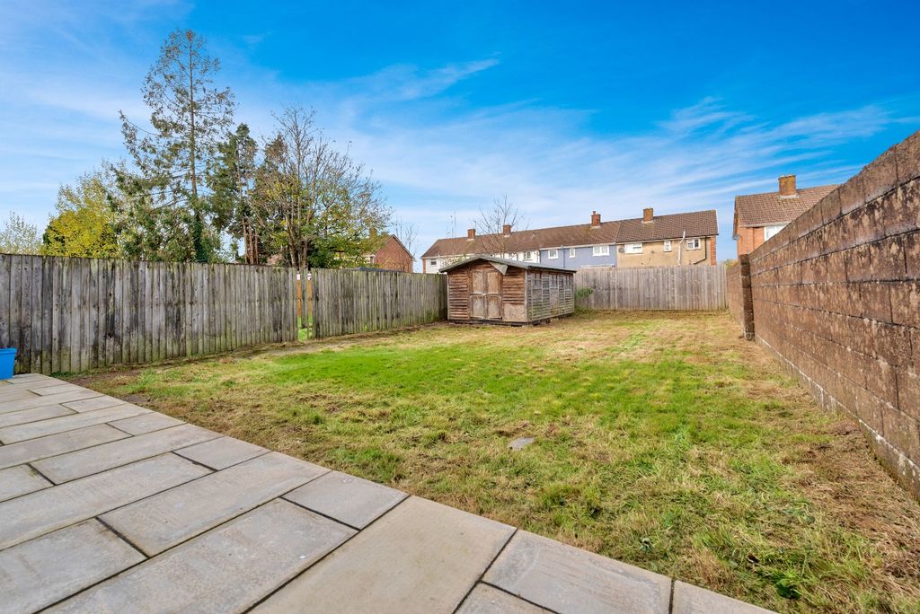 Property photo 2 of 24 4542966