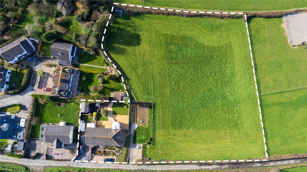 Property photo 2 of 35 Picture No. 02