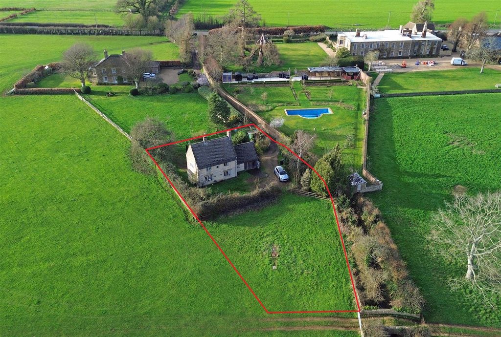 Property photo 2 of 26 2 - Detached House For Auction, Bromham, Chippenha