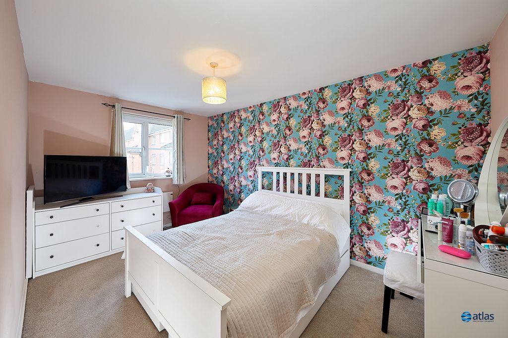 Property photo 3 of 15 Bedroom