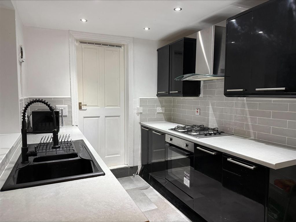 Property photo 2 of 15 Processed-7Fcdd953-4345-4195-9E76-Cb8456Ed9686.Jpe