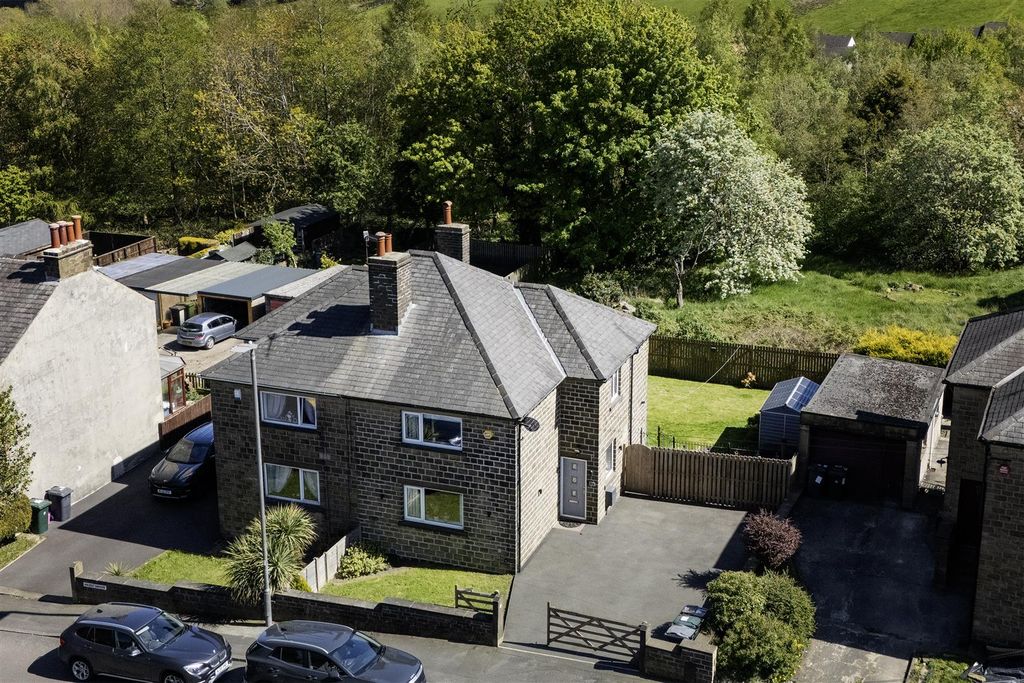 Property photo 1 of 36