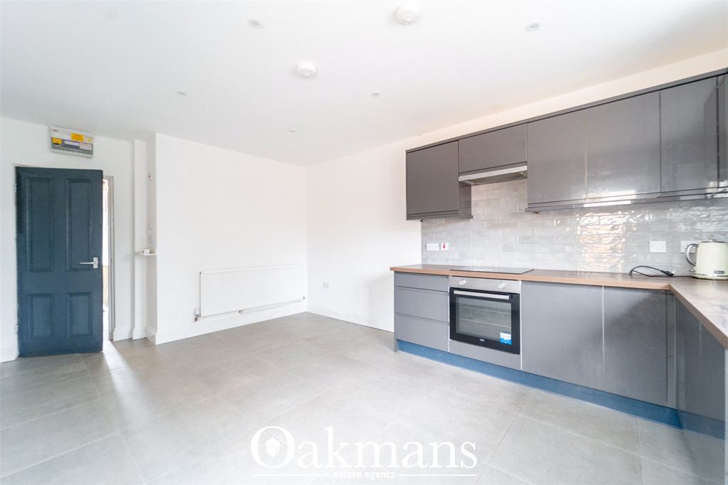 Additional image 4 of 3 bed semi-detached house to rentStourbridge Road, Bromsgrove, Worcestershire B61