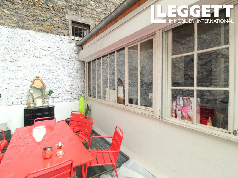 Property photo 3 of 10