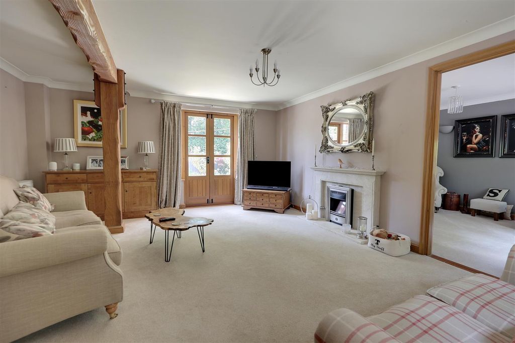 Property photo 3 of 24