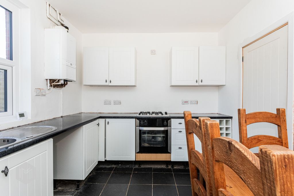 Property photo 3 of 15 Picture No. 05