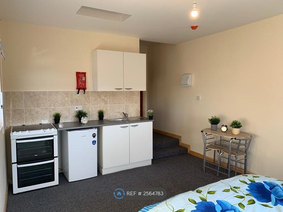 Property photo 3 of 8