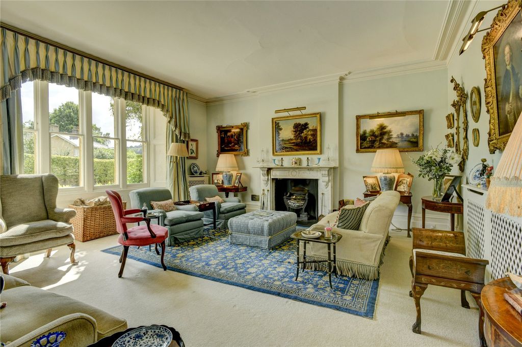 Property photo 3 of 17 Drawing Room