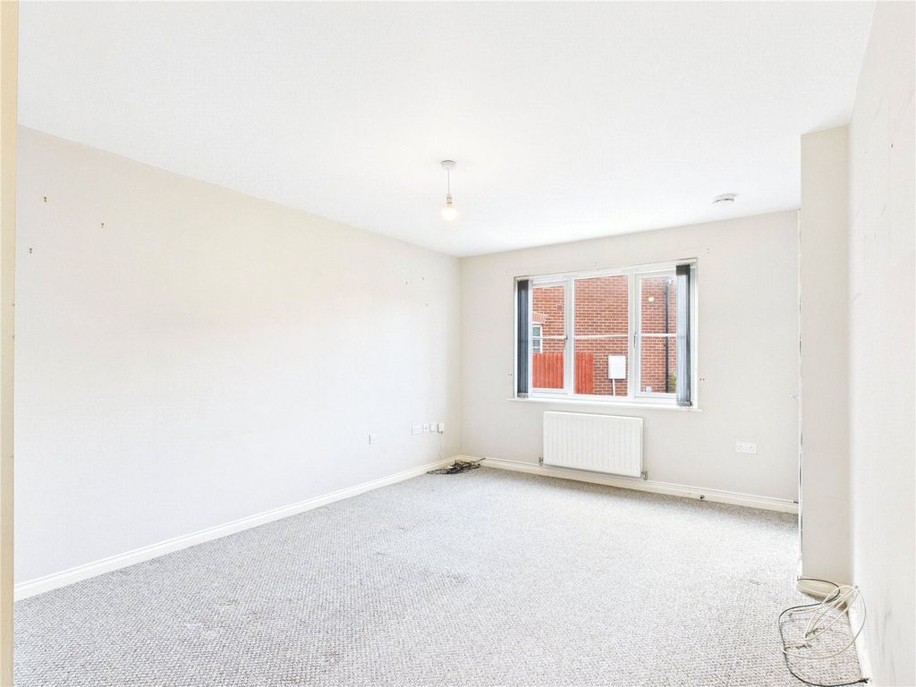 Property photo 3 of 18 Picture No. 24