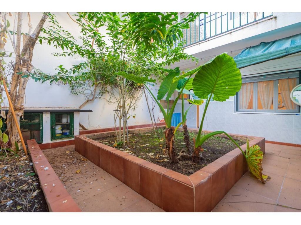 Property photo 1 of 29