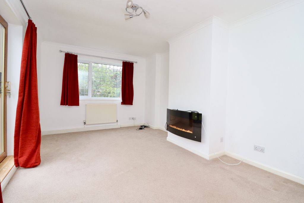 Property photo 3 of 14 Img_4335