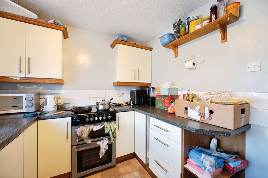 Property photo 3 of 9 Pbox-Img.Jpg