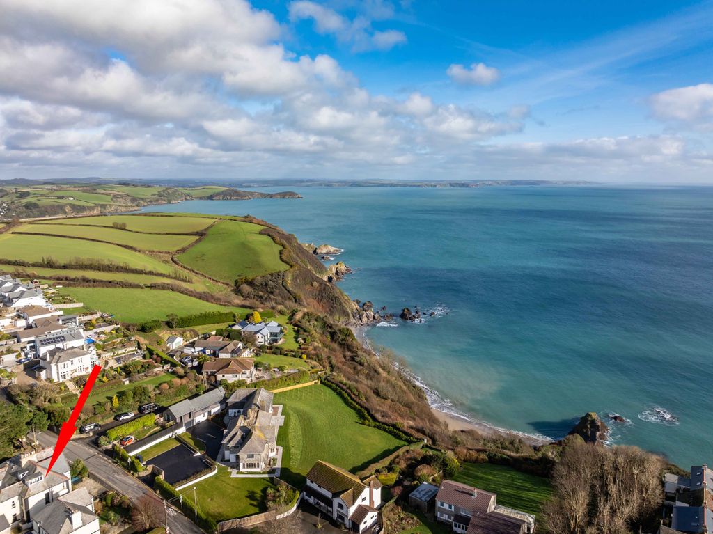 Property photo 2 of 12 Photo 2