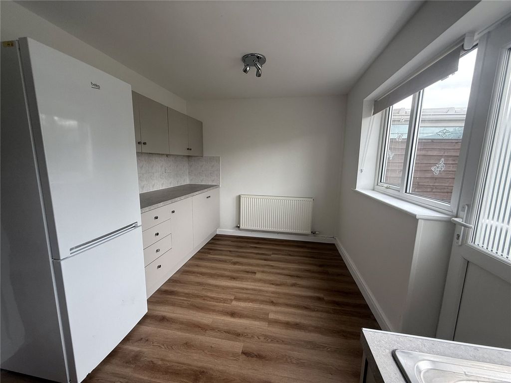 Property photo 3 of 11 Picture No. 04