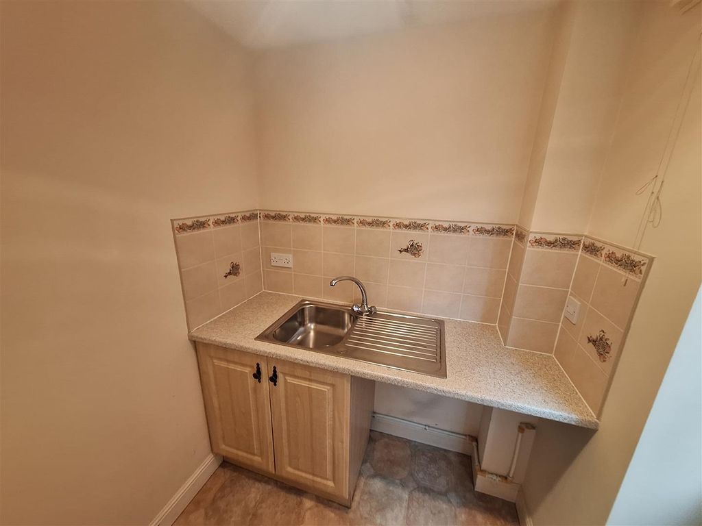 Property photo 3 of 16 Utility.Jpg