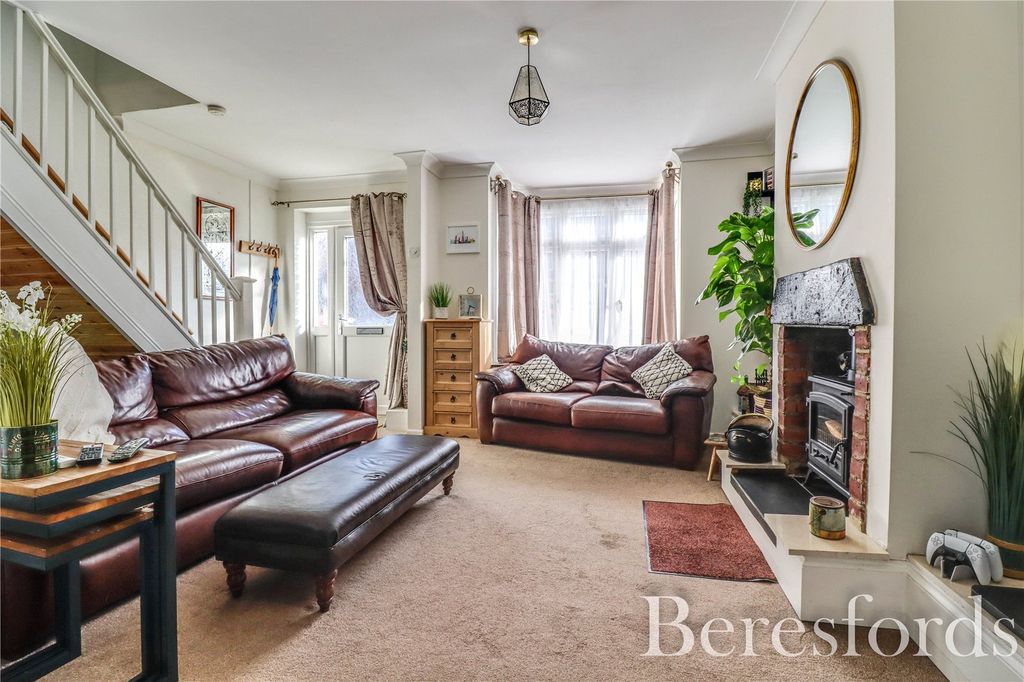 Property photo 3 of 21 3