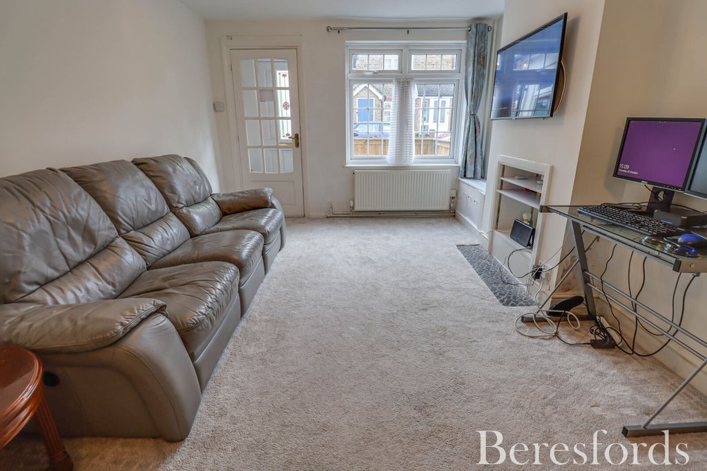 Property photo 2 of 16 Picture No. 07