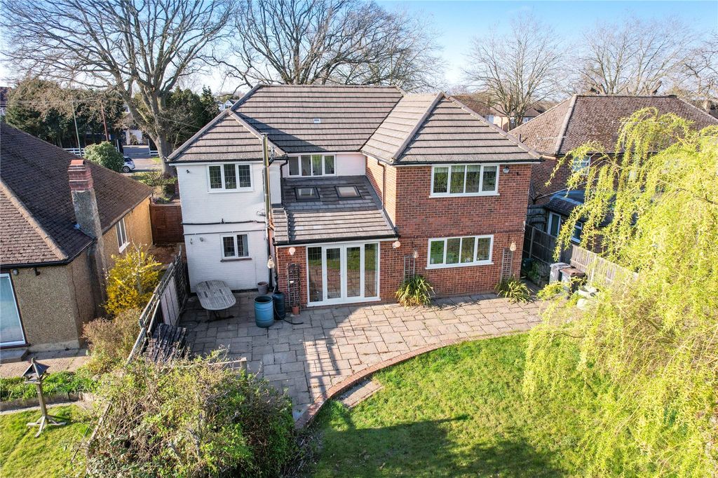Property photo 1 of 16 Picture No. 18
