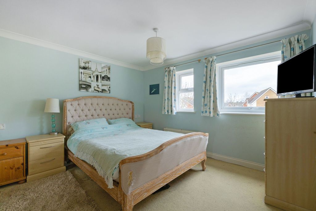 Additional image 7 of 5 bed detached house for saleHuron Drive, Liphook GU30