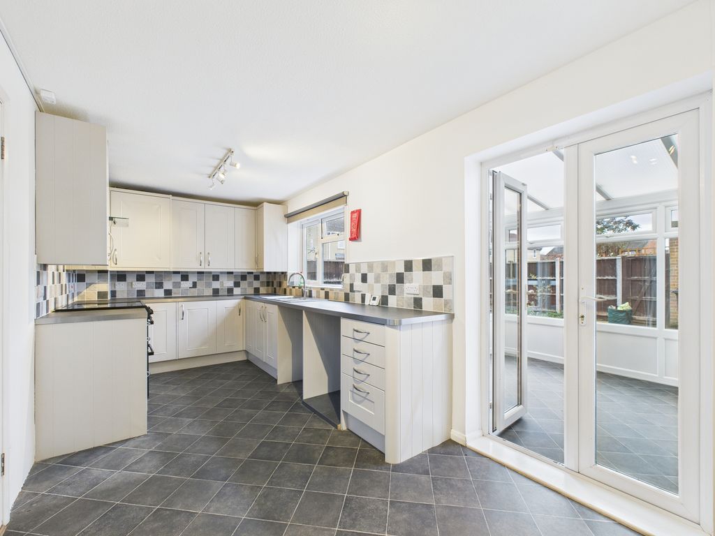 Property photo 3 of 21 Kitchen/Diner